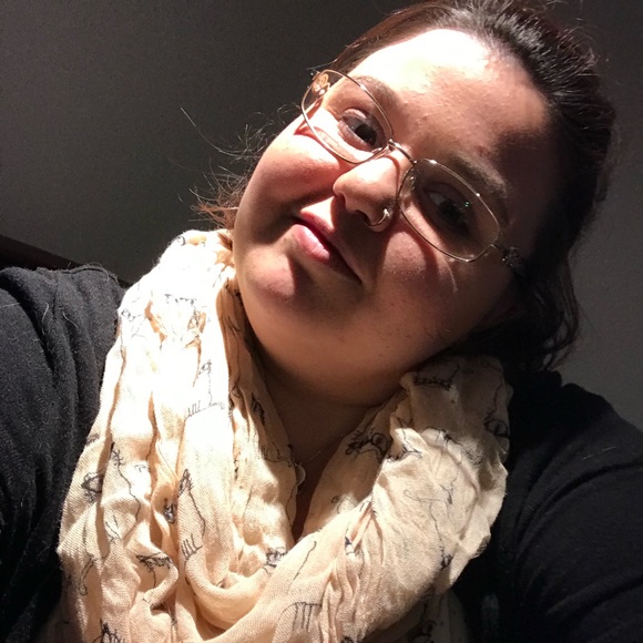 Meet your Posher, Kaitlyn - Picture 1 of 1